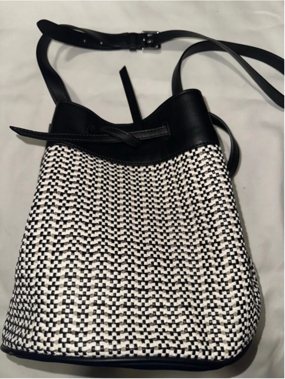 Talbots Woven Bucket Bag Black White Crossbody Boho Coastal Chic Purse